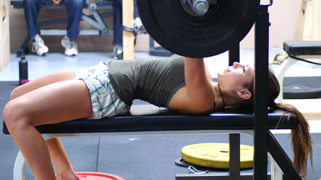 why your shoulder hurts when you bench press and what to do about it 
