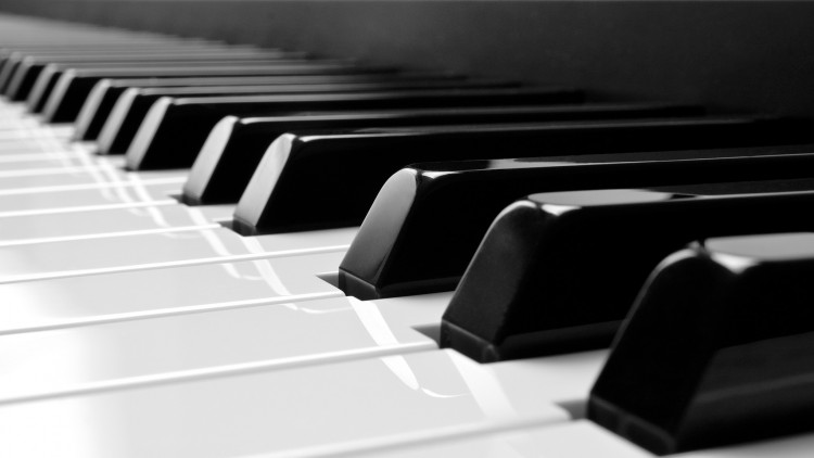 playing the piano and back pain