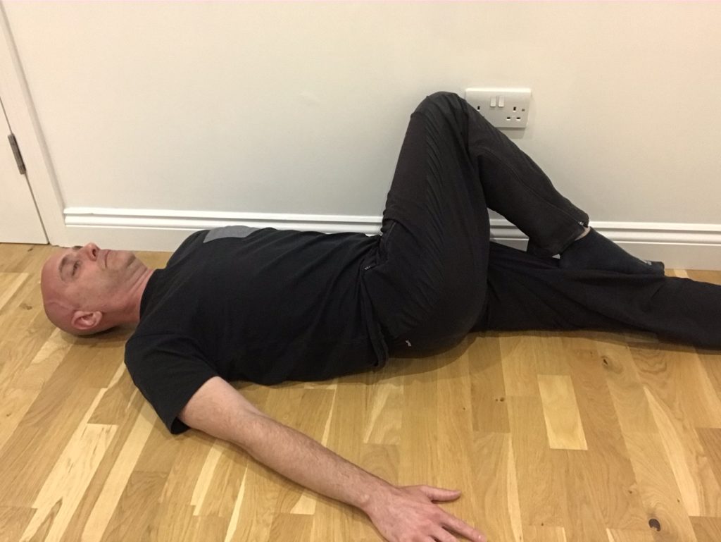 Trunk rotation isometric for back pain
